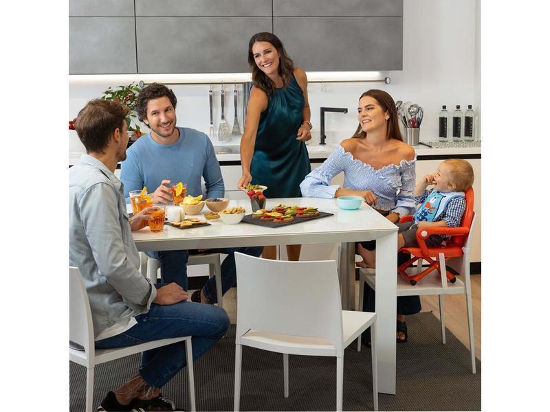Chicco Pocket Snack Alzador de Silla para Niños para Comer, Apto de 6 Meses hasta 3 Años (15 kg), Trona de Viaje Portátil y Ajustable para Bebés, Compacta y con Bandeja Desmontable - Rojo