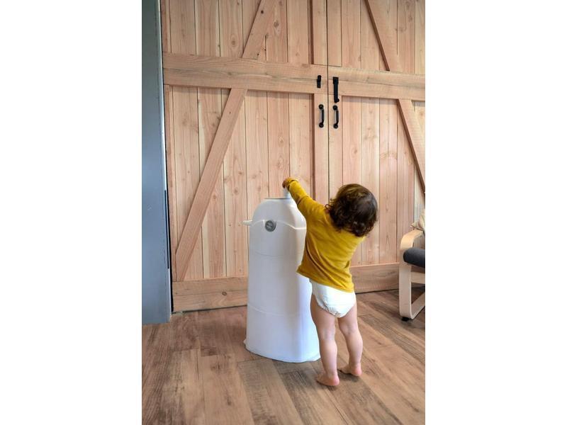 Diaper Champ - Cubo para pañales (capacidad para 50 pañales, tamaño mediano)