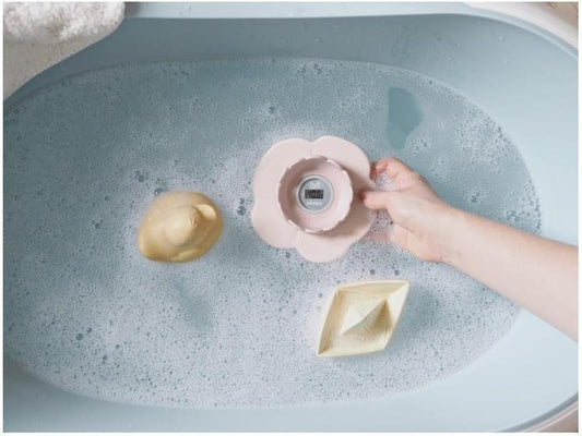 Béaba, Termómetro de Baño Lotus, Digital, Multifunción, Mide la Temperatura de la Habitación y del Agua, Forma de Flor Divertida, Rosa viejo